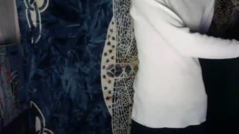 Snapshot of cumlickmydick69 chatting on 14, 11, 2025 cumlickmydick69 online show from 14, 11, 2025