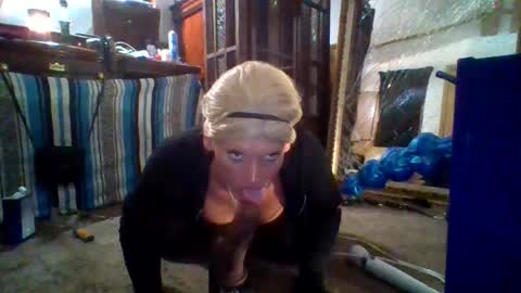cumlovinsissygurl online show from 20, 10, 2025