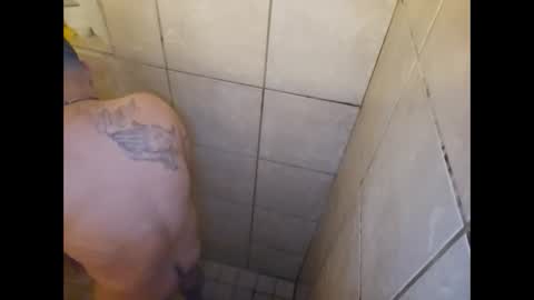 Snapshot of cummachine2022 chatting on 5, 3, 2025 cummachine2022 online show from 5, 3, 2025