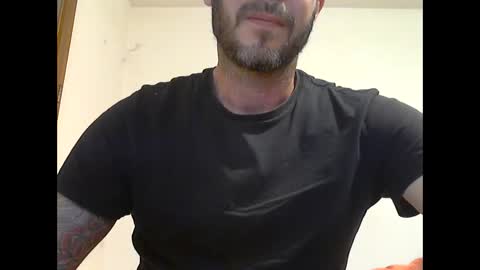 Snapshot of cummincock04 chatting on 31, 1, 2025 cummincock04 online show from 31, 1, 2025