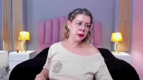 Snapshot of cumming_loving chatting on 16, 1, 2025 Cumming Loving online show from 16, 1, 2025