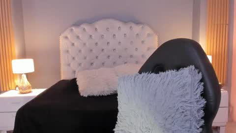Snapshot of cumming_loving chatting on 17, 9, 2025 Cumming Loving online show from 17, 9, 2025