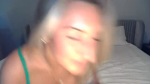 Snapshot of cumoncandy69 chatting on 11, 6, 2026 Cumoncandy69 online show from 11, 6, 2026
