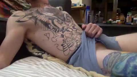 Snapshot of cumonover420 chatting on 2, 10, 2025 cumonover420 online show from 2, 10, 2025