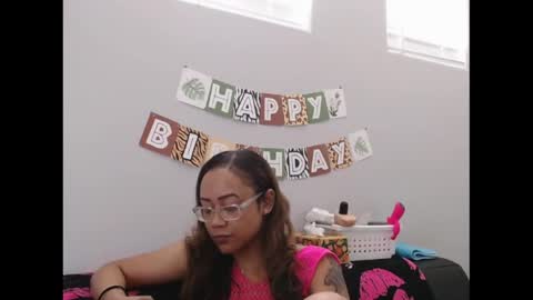 Nia Reese online show from 6, 3, 2026