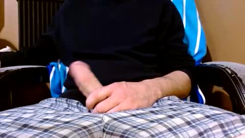 Snapshot of cumshard35 chatting on 19, 4, 2026 cumshard35 online show from 19, 4, 2026