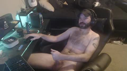 Snapshot of cumslinger2003 chatting on 14, 12, 2024 cumslinger2003 online show from 14, 12, 2024