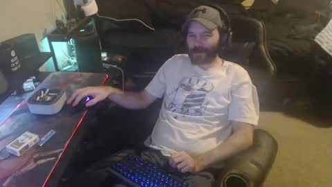 Snapshot of cumslinger2003 chatting on 15, 1, 2025 cumslinger2003 online show from 15, 1, 2025