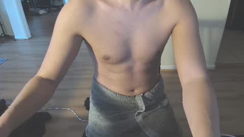 Snapshot of cumy_twink chatting on 1, 2, 2025 Mike online show from 1, 2, 2025