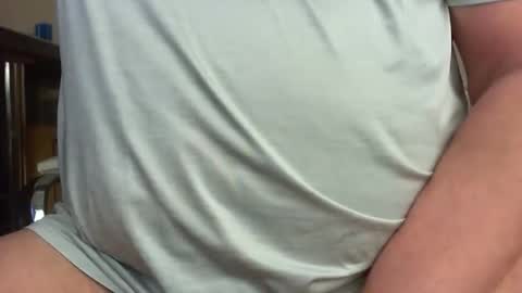 Snapshot of cunnylover00007 chatting on 2, 3, 2026 cunnylover00007 online show from 2, 3, 2026