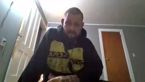 Snapshot of cuntreeboy68 chatting on 6, 1, 2025 Bash online show from 6, 1, 2025