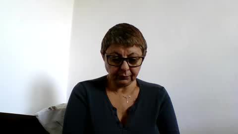 Snapshot of cuplu4346529860 chatting on 14, 10, 2025 couple online show from 14, 10, 2025