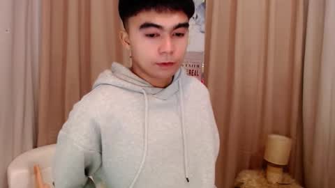 Snapshot of cuppycupcake_2 chatting on 5, 5, 2026 Xyrien online show from 5, 5, 2026