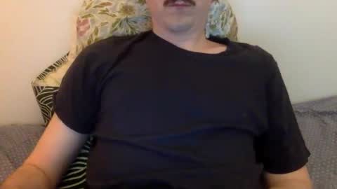 Snapshot of curiousarthurx chatting on 31, 3, 2026 Art online show from 31, 3, 2026