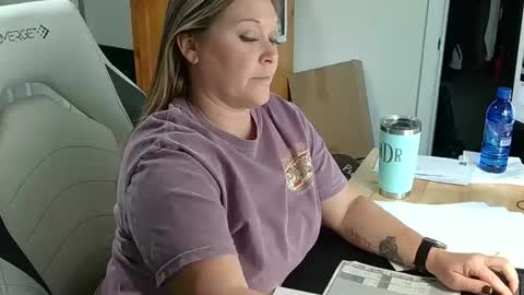 Snapshot of curiouscouple3143 chatting on 27, 1, 2025 curious couple online show from 27, 1, 2025