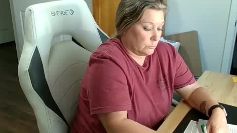 Snapshot of curiouscouple3143 chatting on 4, 2, 2025 curious couple online show from 4, 2, 2025