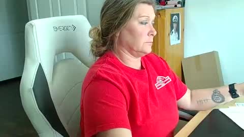 Snapshot of curiouscouple3143 chatting on 10, 2, 2025 curious couple online show from 10, 2, 2025