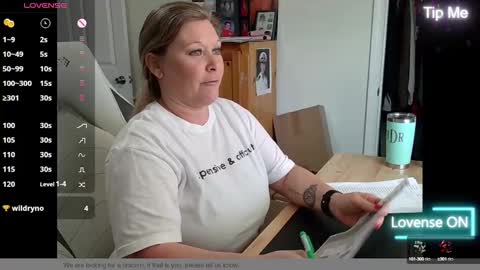 Snapshot of curiouscouple3143 chatting on 18, 2, 2025 curious couple online show from 18, 2, 2025