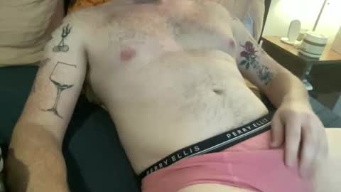 Snapshot of curiousmax18 chatting on 14, 11, 2025 Maxx online show from 14, 11, 2025