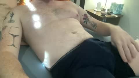 Snapshot of curiousmax18 chatting on 20, 11, 2025 Maxx online show from 20, 11, 2025