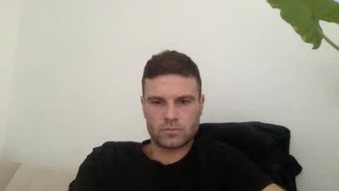 Snapshot of curiousnesssssss chatting on 19, 11, 2025 curiousnesssssss online show from 19, 11, 2025