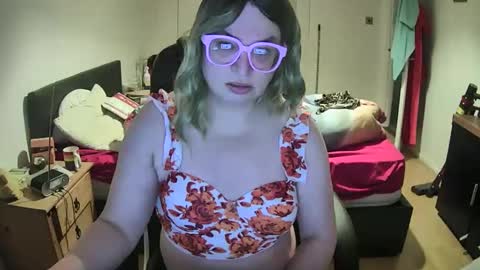 Shirley online show from 28, 1, 2025