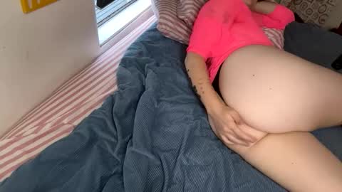 curliegirlee online show from 19, 4, 2026