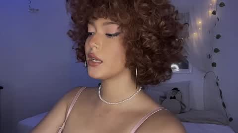 Snapshot of curls_emma chatting on 2, 2, 2025 Emma online show from 2, 2, 2025