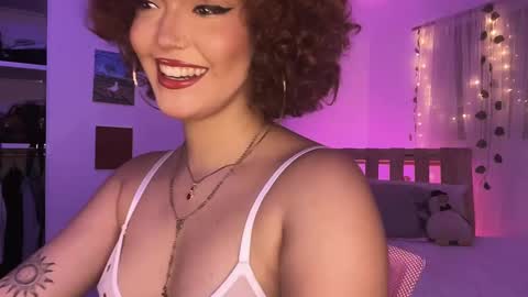 Snapshot of curls_emma chatting on 10, 3, 2025 Emma online show from 10, 3, 2025