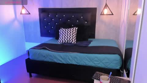 curly_babe1 online show from 31, 5, 2026