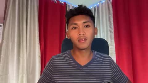 Snapshot of curly_iron chatting on 1, 2, 2026 curly_iron online show from 1, 2, 2026