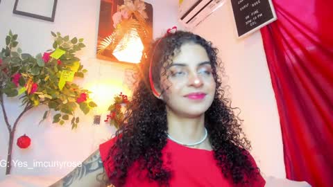 Snapshot of curlyrose_ chatting on 28, 12, 2024 Rose online show from 28, 12, 2024