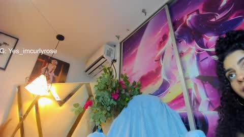 Snapshot of curlyrose_ chatting on 11, 1, 2025 Rose online show from 11, 1, 2025