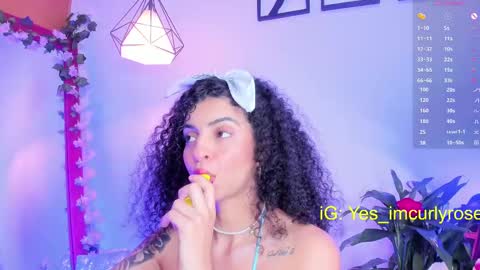 Snapshot of curlyrose_ chatting on 8, 3, 2025 Rose online show from 8, 3, 2025