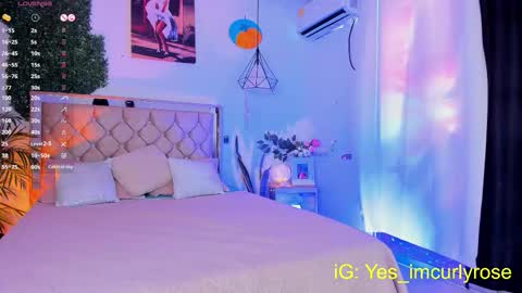 Snapshot of curlyrose_ chatting on 13, 9, 2025 Rose online show from 13, 9, 2025