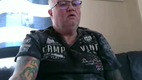 Snapshot of curtus14 chatting on 22, 11, 2025 curtus14 online show from 22, 11, 2025