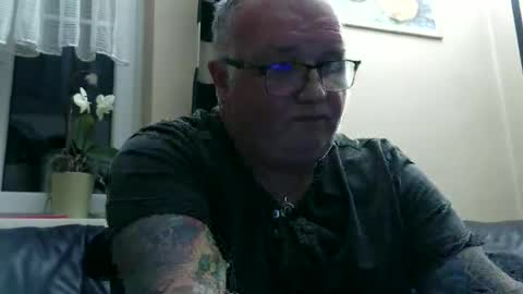 Snapshot of curtus14 chatting on 26, 11, 2025 curtus14 online show from 26, 11, 2025