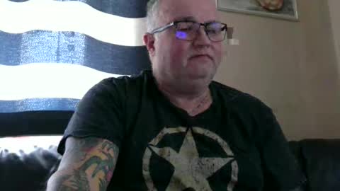 Snapshot of curtus14 chatting on 22, 12, 2025 curtus14 online show from 22, 12, 2025