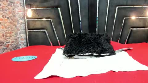Snapshot of curvy_alyanna chatting on 18, 10, 2025 Alyanna online show from 18, 10, 2025