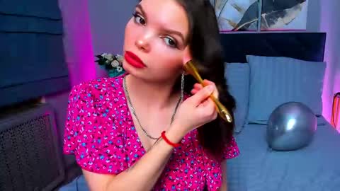 Snapshot of curvy_dynamite chatting on 4, 3, 2025 Sammy online show from 4, 3, 2025