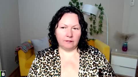 curvy_girlz online show from 10, 11, 2025