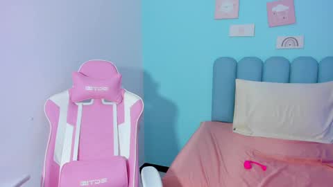 Snapshot of curvy_rousi chatting on 13, 2, 2025 Rosie online show from 13, 2, 2025