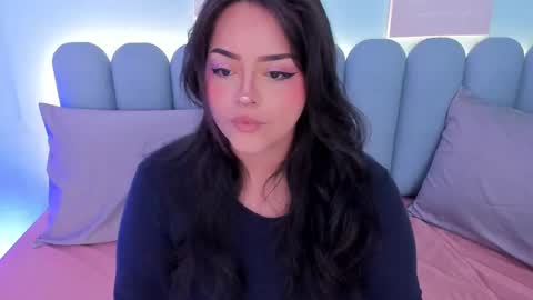 Snapshot of curvy_rousi chatting on 5, 10, 2025 Rosie online show from 5, 10, 2025