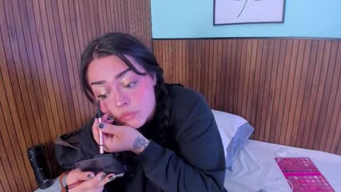 Snapshot of curvy_rousi chatting on 15, 11, 2025 Rosie online show from 15, 11, 2025