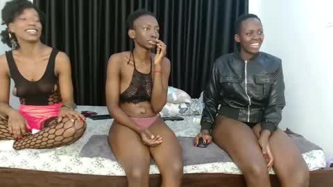 curvy_shirly online show from 1, 3, 2026