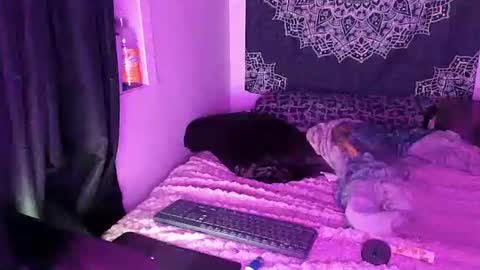 Snapshot of curvybcelinemixe chatting on 20, 2, 2025 Cline online show from 20, 2, 2025