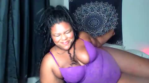 Snapshot of curvybcelinemixe chatting on 15, 11, 2025 Cline online show from 15, 11, 2025