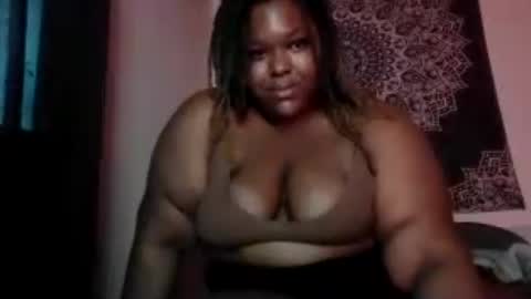 Snapshot of curvybcelinemixe chatting on 17, 6, 2026 Cline online show from 17, 6, 2026