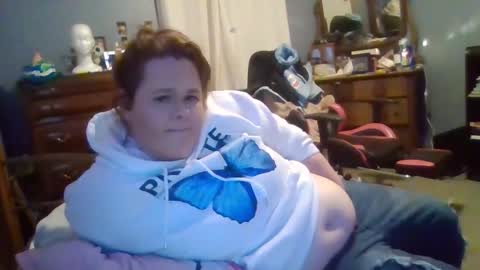 Snapshot of curvyplayday chatting on 6, 1, 2025 dahlia -kim online show from 6, 1, 2025