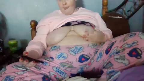 Snapshot of curvyplayday chatting on 21, 2, 2025 dahlia -kim online show from 21, 2, 2025